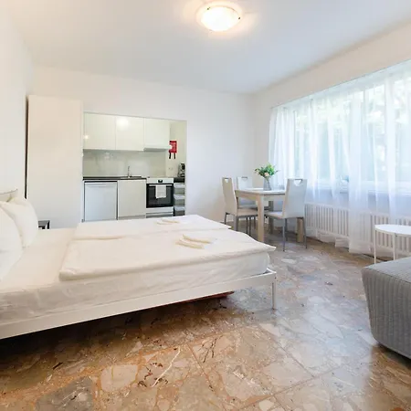 Appartement Miacasastay Maggiore, 5-min Walk To Lake, 24 Self Check-in Minusio